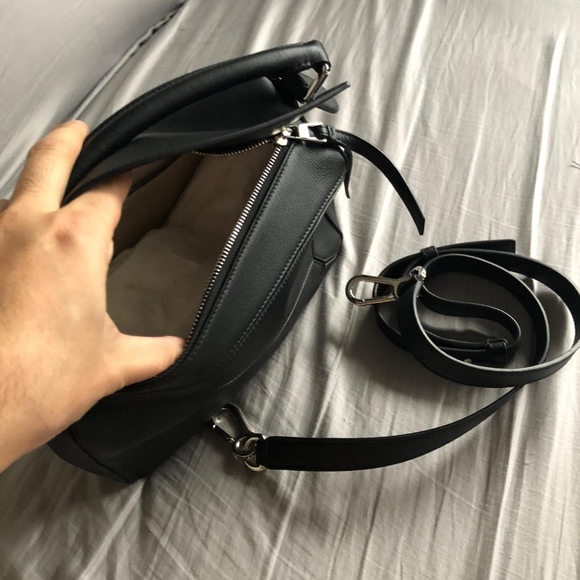 [SOLD] Loewe Small Puzzles Bag - Picture 4 of 4